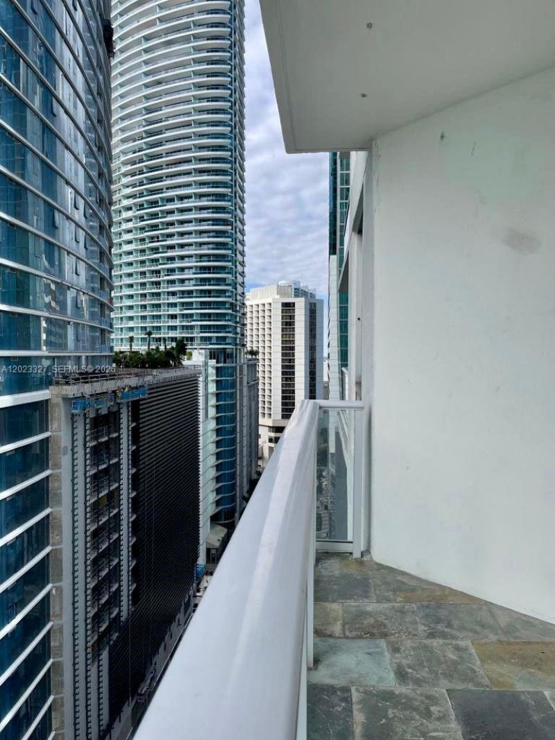 300 S Biscayne Blvd, Unit T-1404, Miami, FL 33131 Photo