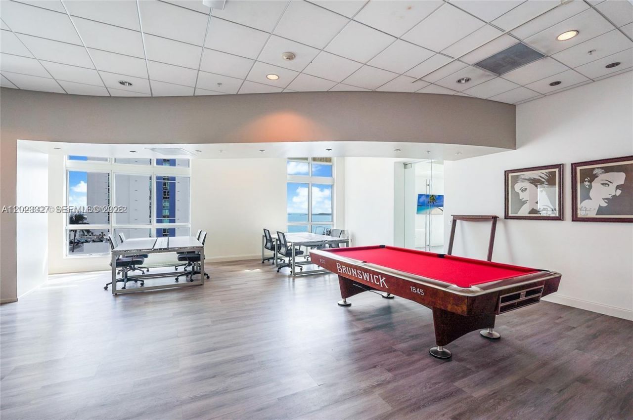 300 S Biscayne Blvd, Unit T-1404, Miami, FL 33131 Photo