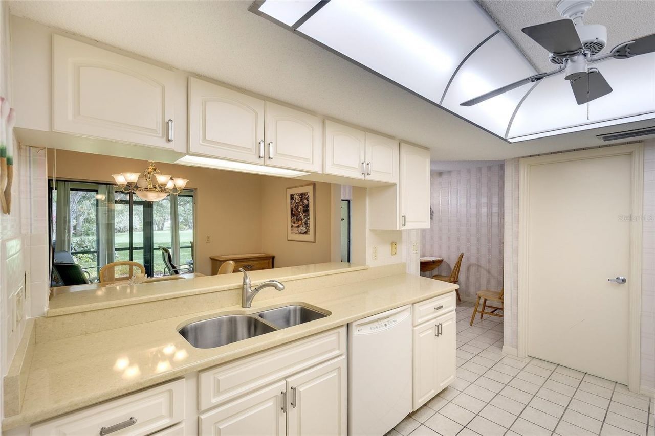 3825 Wilshire Circle, Unit 1, Sarasota, FL 34238 Photo