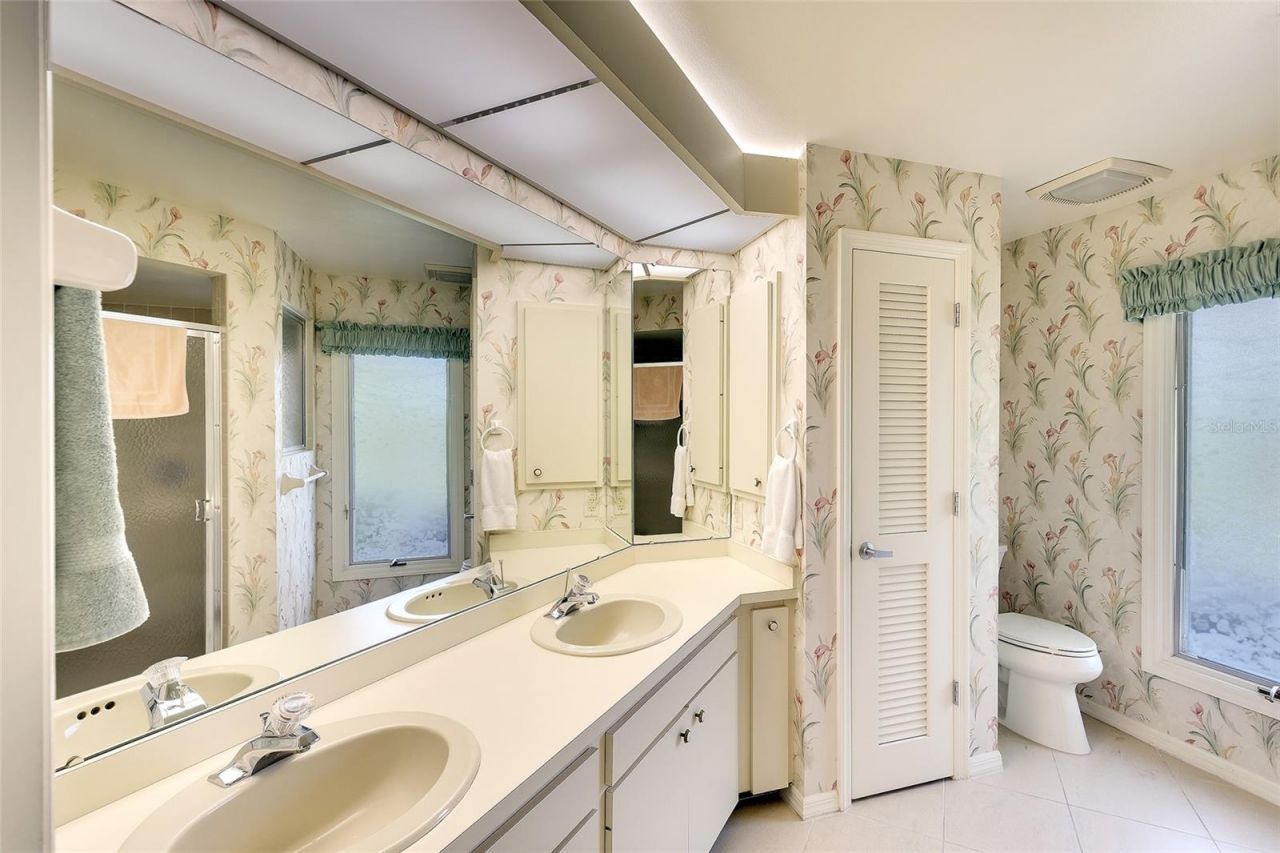 3825 Wilshire Circle, Unit 1, Sarasota, FL 34238 Photo
