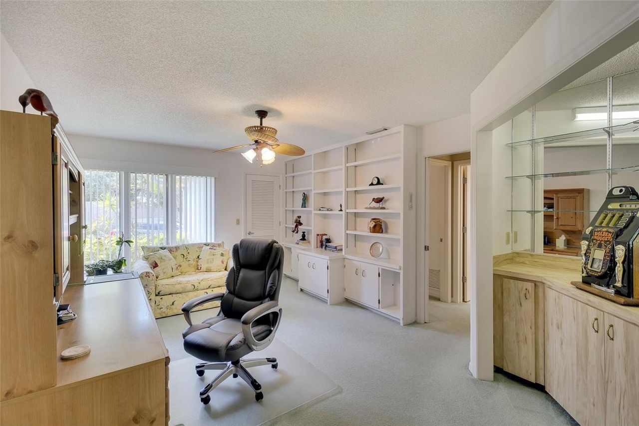 3825 Wilshire Circle, Unit 1, Sarasota, FL 34238 Photo