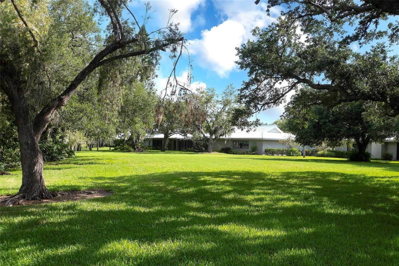 3825 Wilshire Circle, Unit 1, Sarasota, FL 34238 Photo