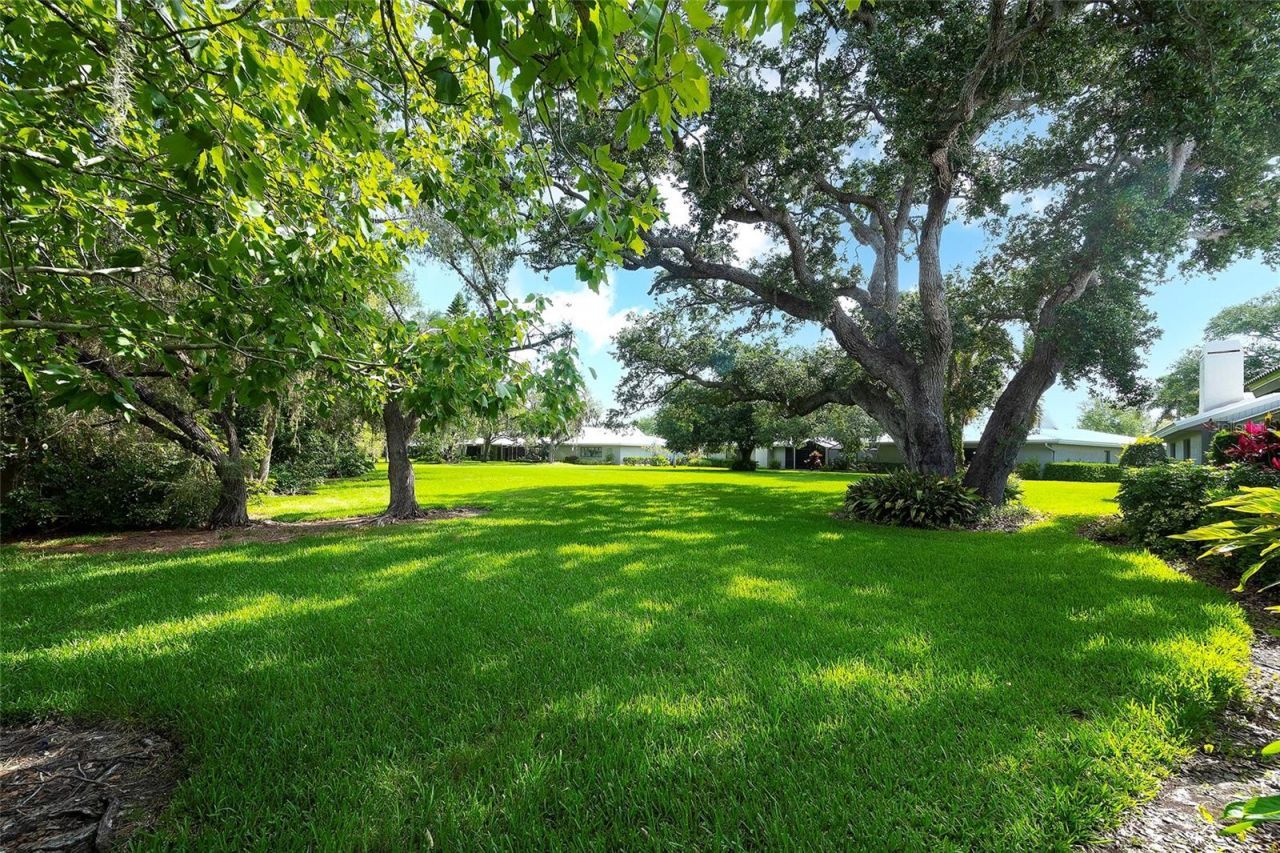 3825 Wilshire Circle, Unit 1, Sarasota, FL 34238 Photo