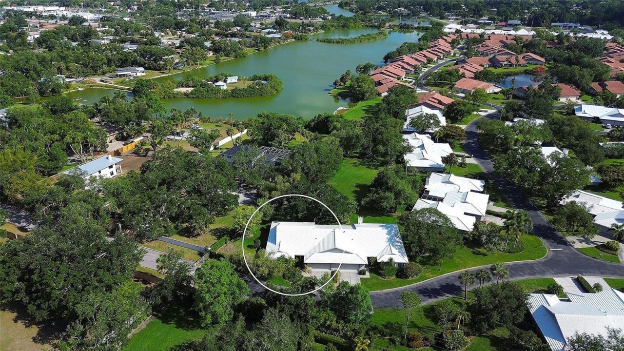 3825 Wilshire Circle, Unit 1, Sarasota, FL 34238 Photo