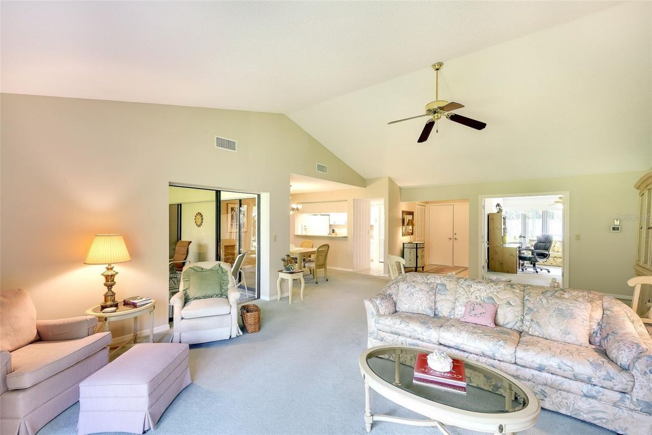 3825 Wilshire Circle, Unit 1, Sarasota, FL 34238 Photo