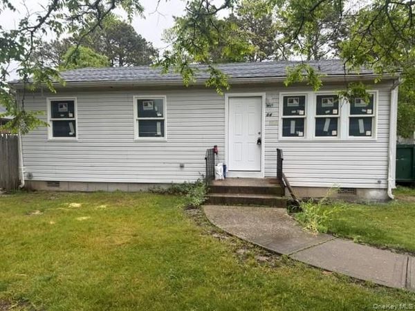 849 Walker Avenue , Bellport, NY 11713