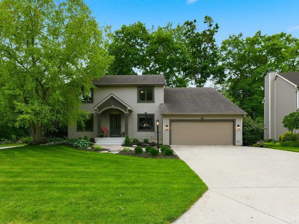 10407 Tidewater Trail, Fort Wayne, IN 46845