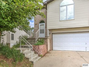 16556 Monroe Street , Omaha, NE 68135