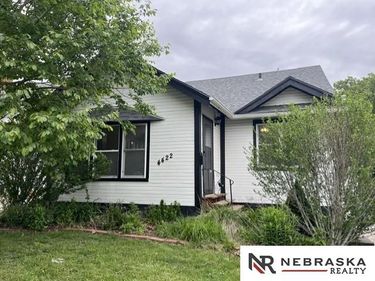 4422 Pacific Street , Omaha, NE 68105