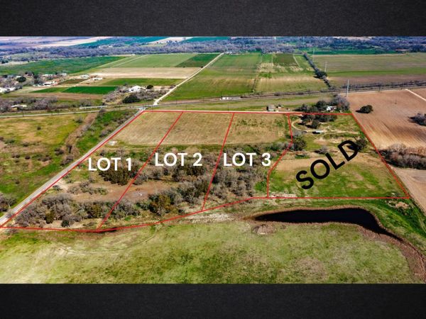 11014 County Road 584, LaCoste, TX 78039