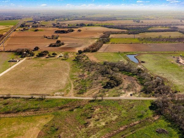 11014 County Road 584, LaCoste, TX 78039