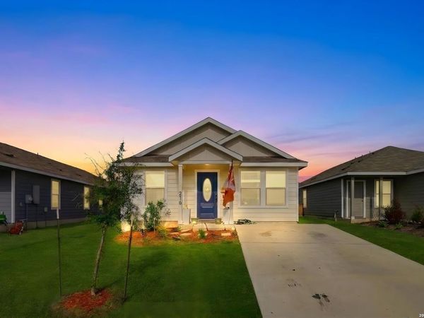 216 HELLCATS WAY, Jarrell, TX 76537