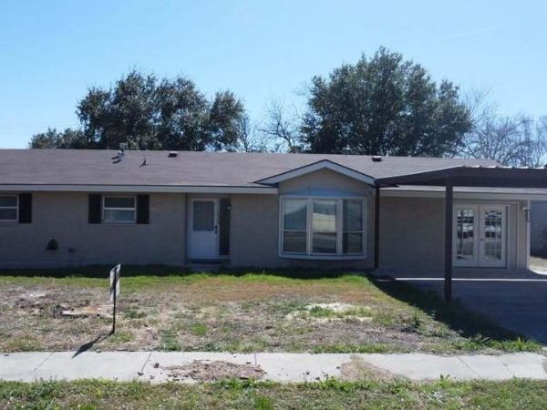 7314 MEADOW BREEZE DR, San Antonio, TX 78227