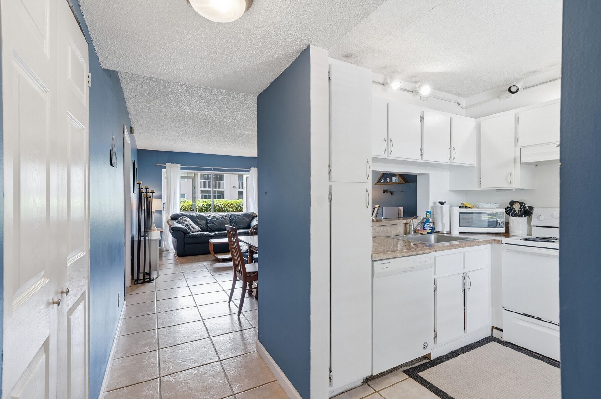 8840 Royal Palm Boulevard, Unit 105-7, Coral Springs, FL 33065 Photo