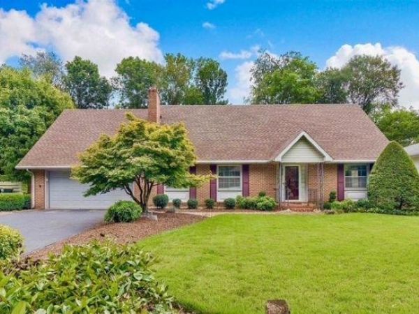 2737 Utah Drive, Bowling Green, KY 42101