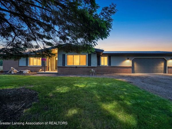 6275 S Morrice Road, Perry, MI 48872