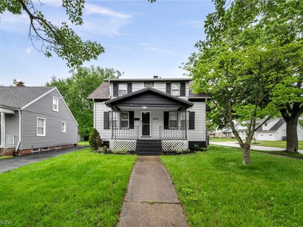 1603 Winchester Road , Lyndhurst, OH 44124