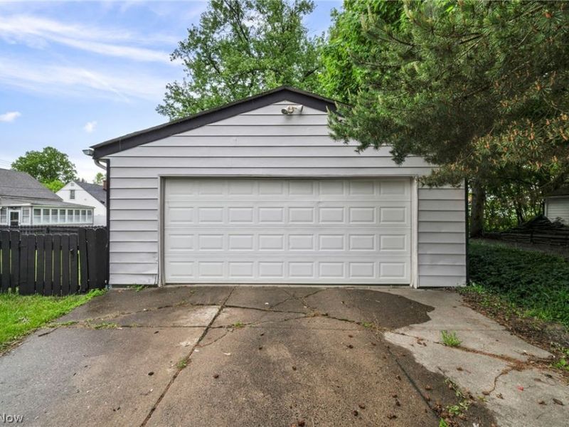 1603 Winchester Road , Lyndhurst, OH 44124 Photo 33
