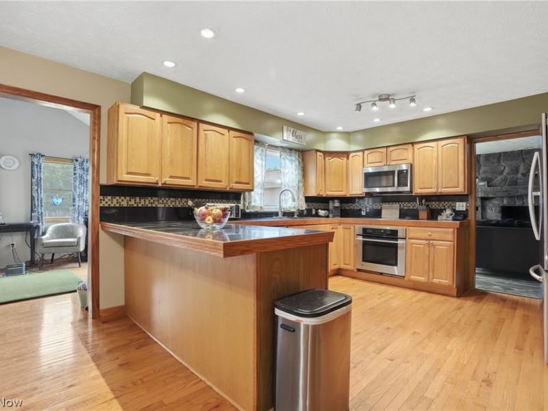 2697 Newton Tomlinson, Newton Falls, OH 44444 Photo 4