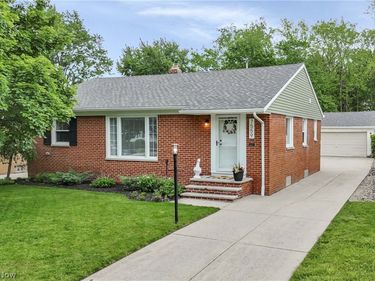7559 Farnum Avenue, Middleburg Heights, OH 44130