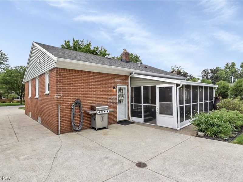 7559 Farnum Avenue , Middleburg Heights, OH 44130 Photo 32