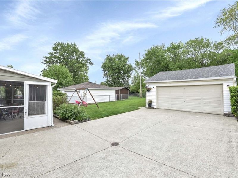 7559 Farnum Avenue , Middleburg Heights, OH 44130 Photo 35