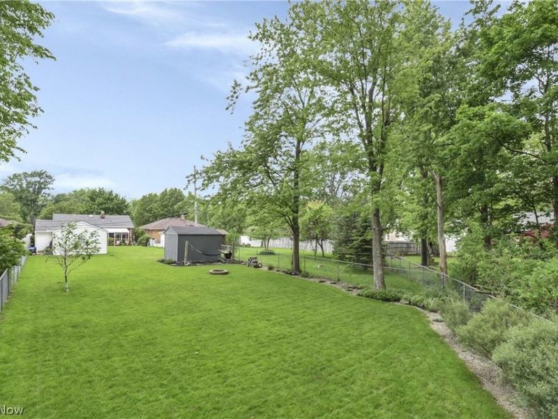 7559 Farnum Avenue , Middleburg Heights, OH 44130 Photo 39