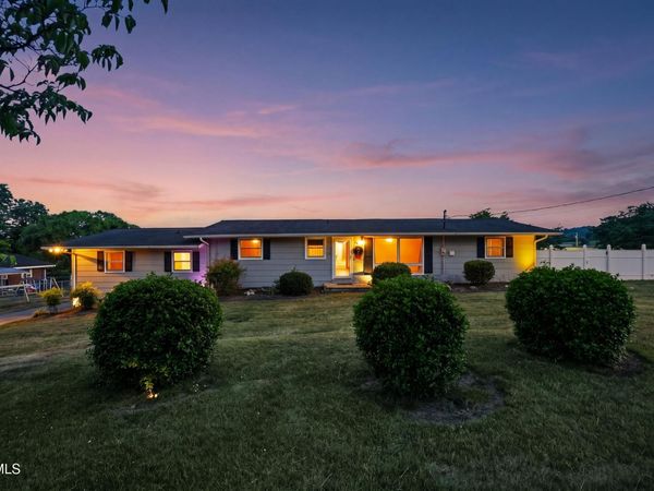 165 Richard Street, Gray, TN 37615