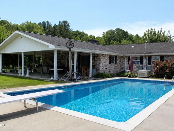 363 Sugar Run Road, Jonesville, VA 24263