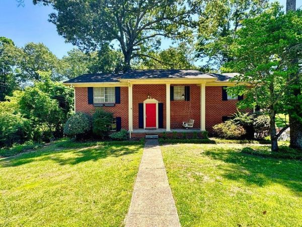 6512 Lakeshore Parkway , Chattanooga, TN 37416