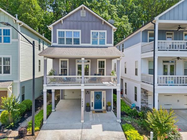 1229 Ridenour Lane , Kennesaw, GA 30152
