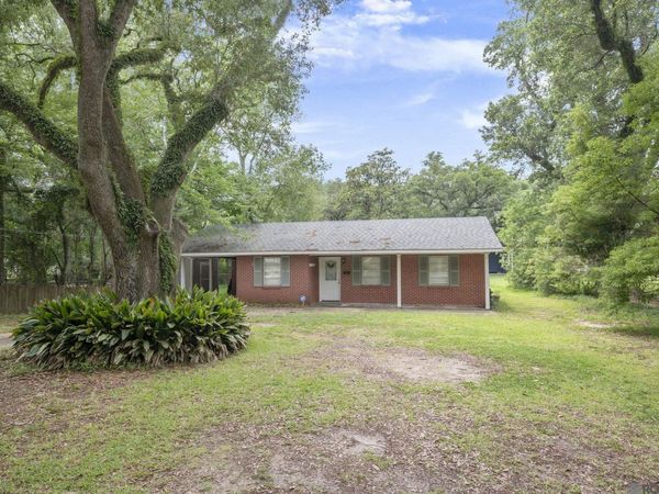 4615 41st St, Zachary, LA 70791