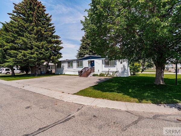 1915 Whispering Pines Drive, IDAHO FALLS, ID 83401