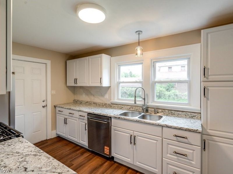 931 Lovers Lane, Akron, OH 44306 Photo 14