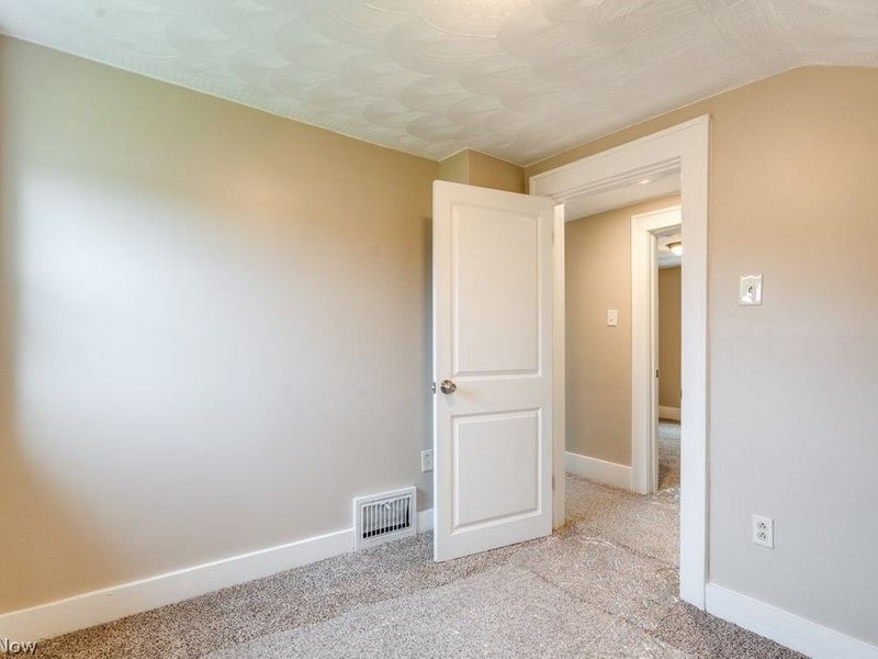 931 Lovers Lane, Akron, OH 44306 Photo 23