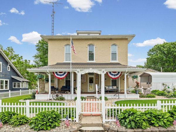 207 S High Street, West Lebanon, IN 47991