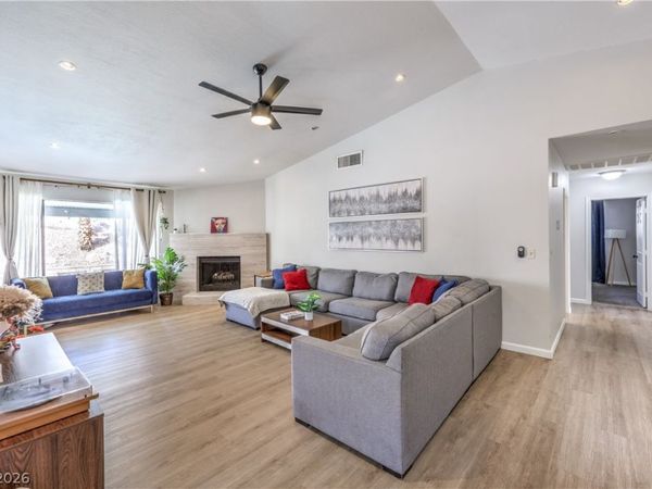 1108 Pagosa Way , Las Vegas, NV 89128