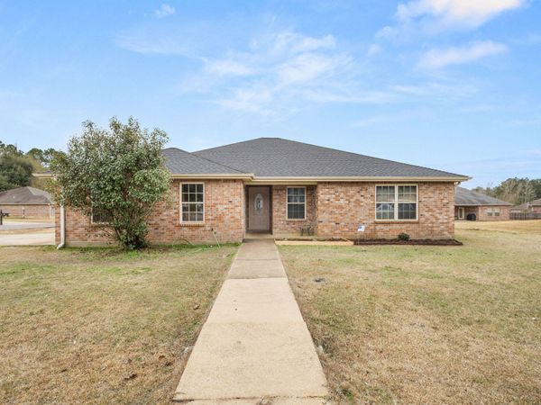 6093 Fagan, DeRidder, LA 70634
