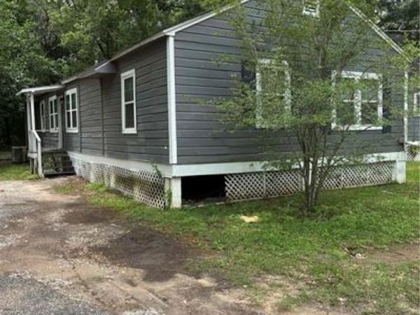 1821 Seale Street , Mobile, AL 36617