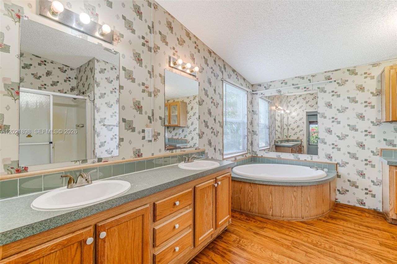 19800 SW 180 Avenue #524, Miami, FL 33187 Photo