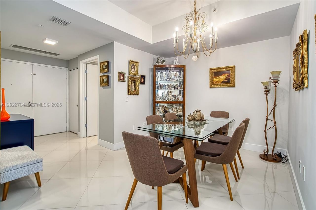 3131 NE 188th St, Unit 1-1104, Aventura, FL 33180 Photo