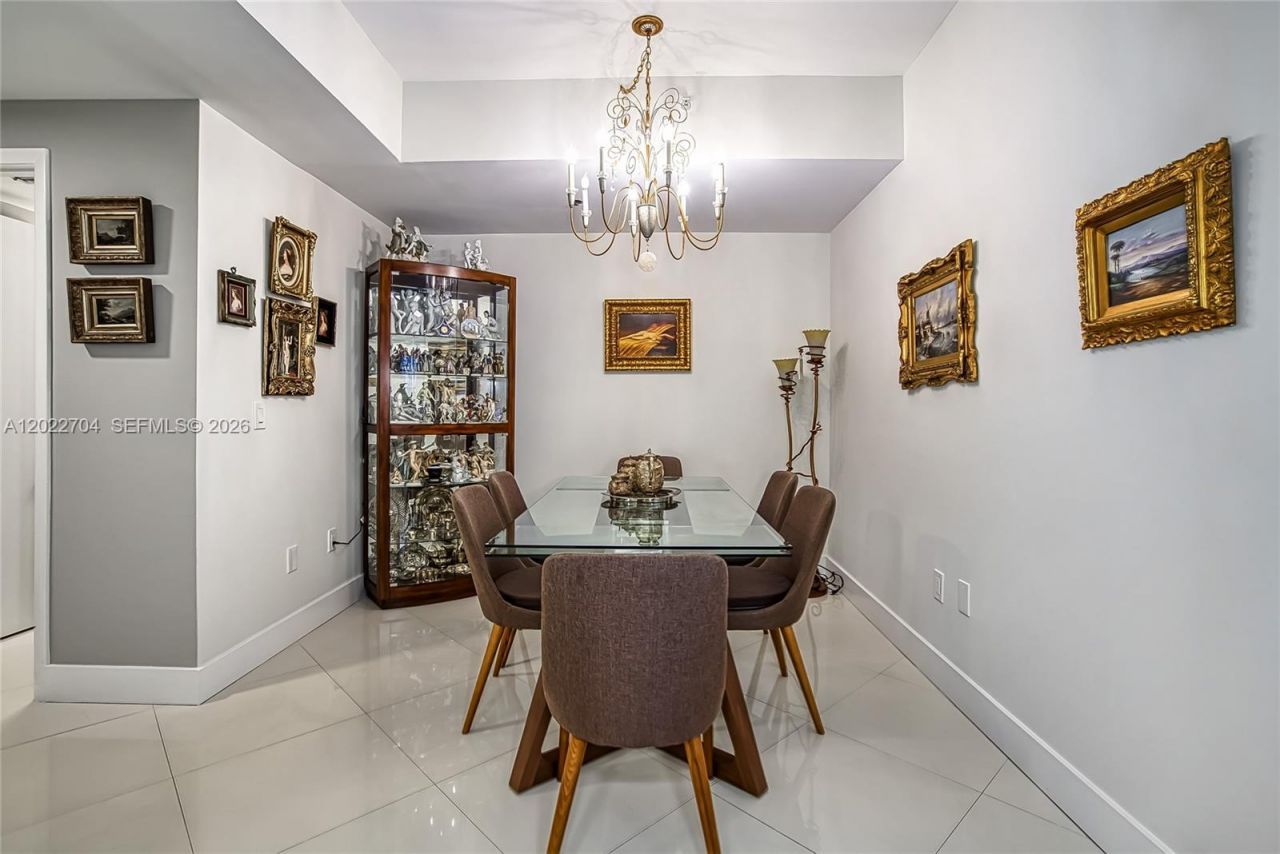 3131 NE 188th St, Unit 1-1104, Aventura, FL 33180 Photo