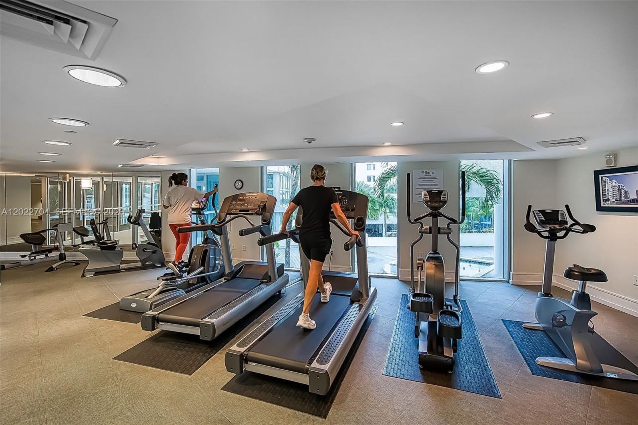 3131 NE 188th St, Unit 1-1104, Aventura, FL 33180 Photo