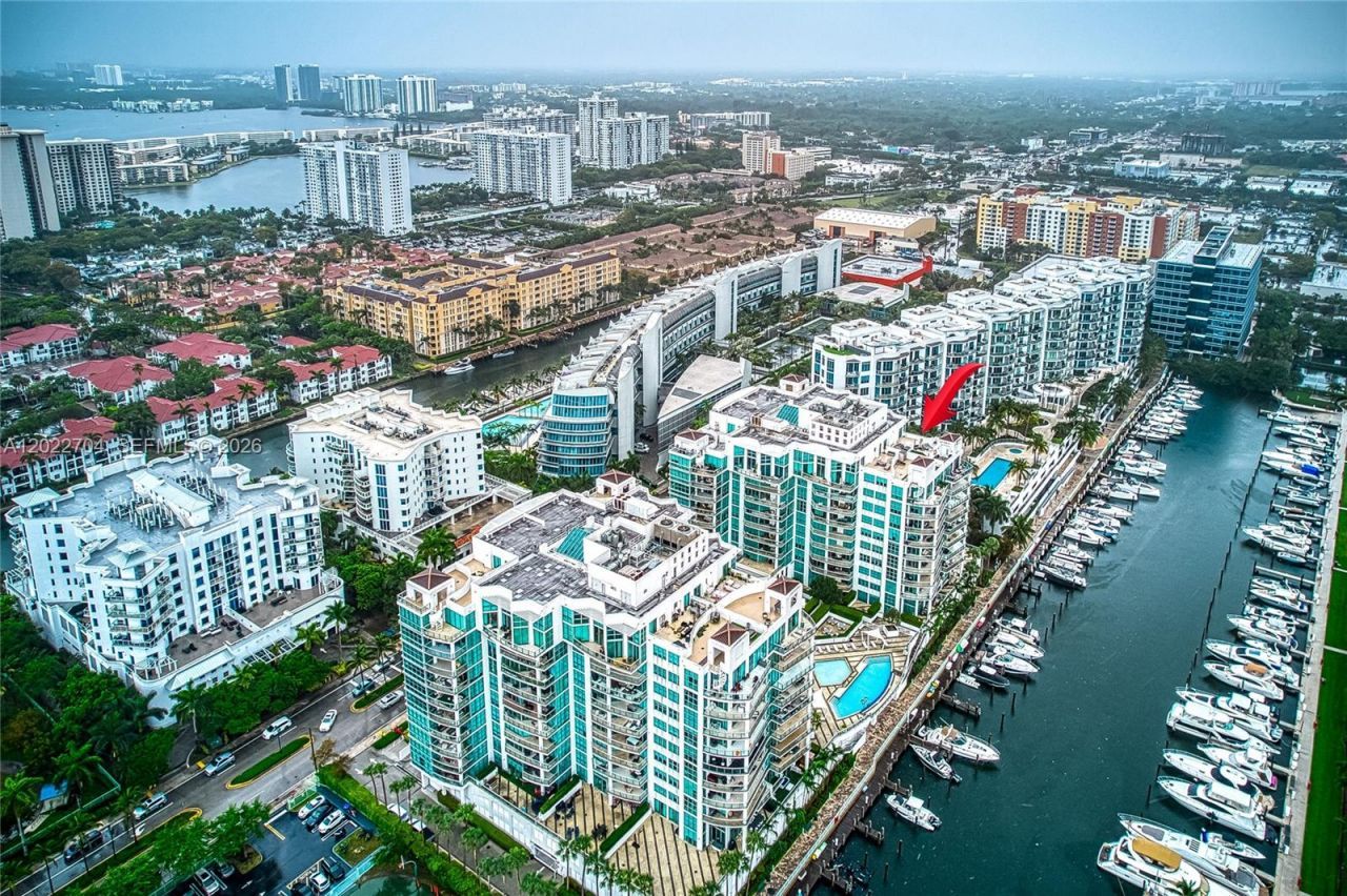 3131 NE 188th St, Unit 1-1104, Aventura, FL 33180 Photo