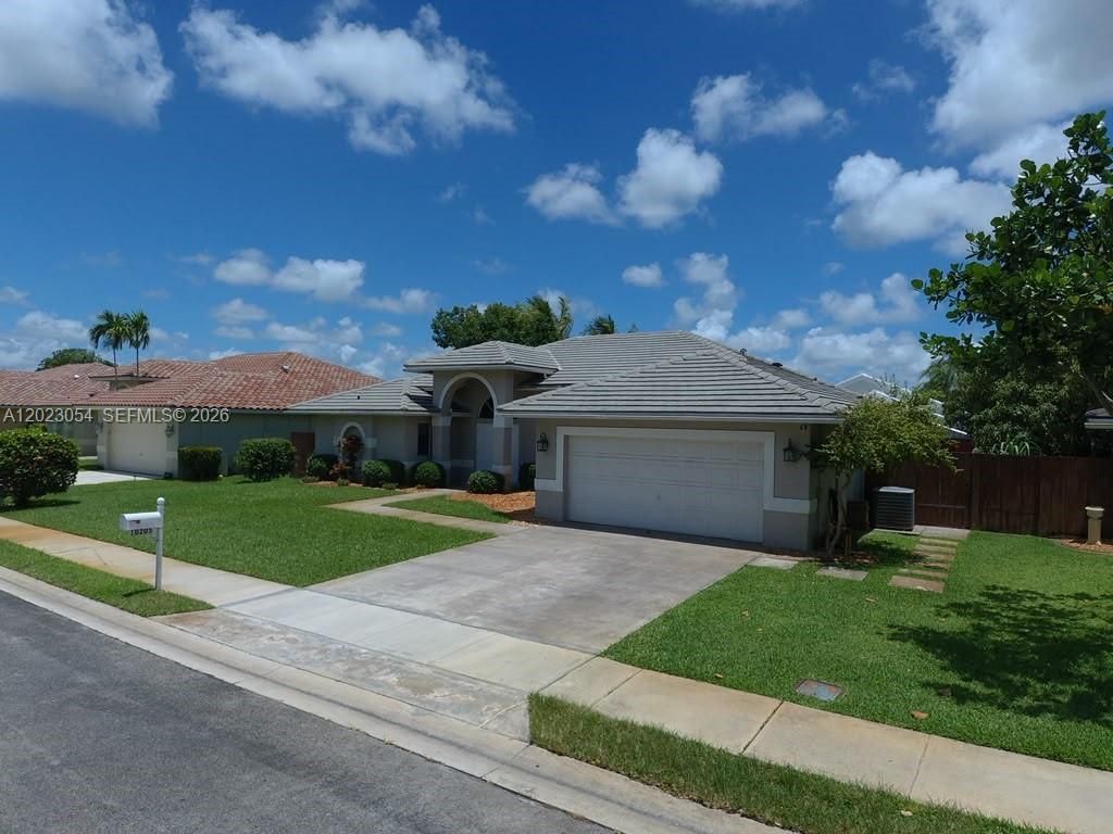 10205 SW 12th St, Pembroke Pines, FL 33025 Photo