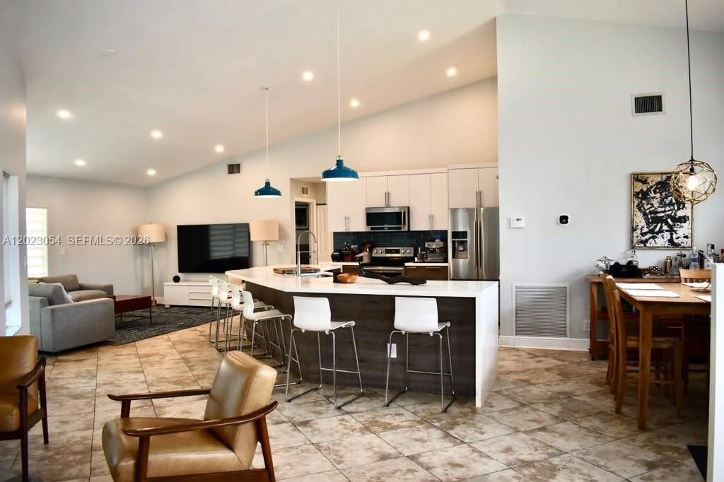 10205 SW 12th St, Pembroke Pines, FL 33025 Photo
