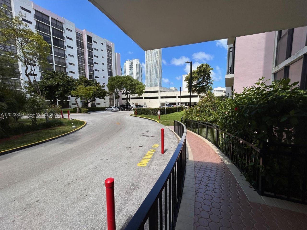 16909 N Bay Rd , Unit 720, Sunny Isles Beach, FL 33160 Photo