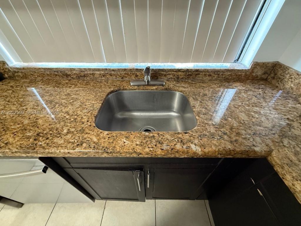 16909 N Bay Rd , Unit 720, Sunny Isles Beach, FL 33160 Photo