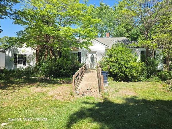 5467 Shattalon Drive, Winston-Salem, NC 27106
