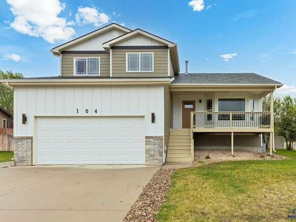 104 SAVOY CIRCLE, Rapid City, SD 57701